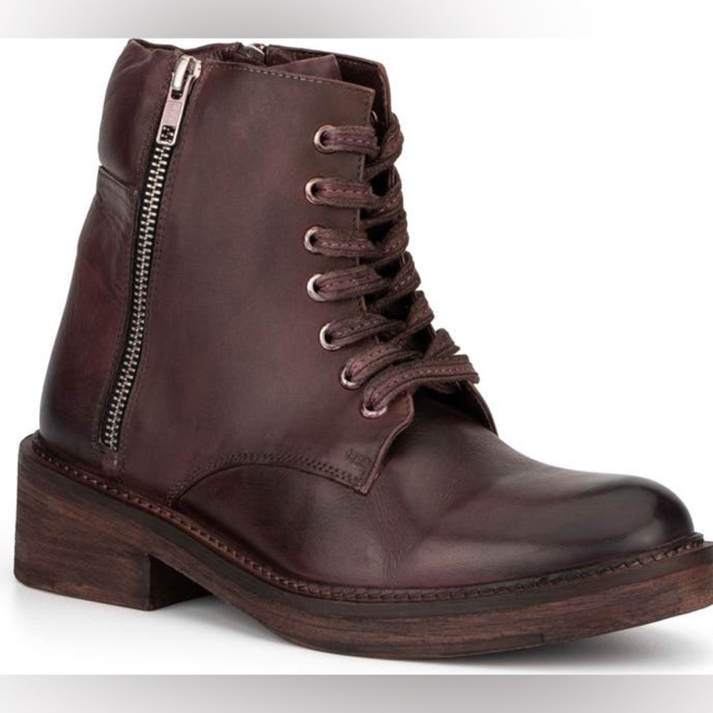 Vintage Foundry Allison Ankle Boots